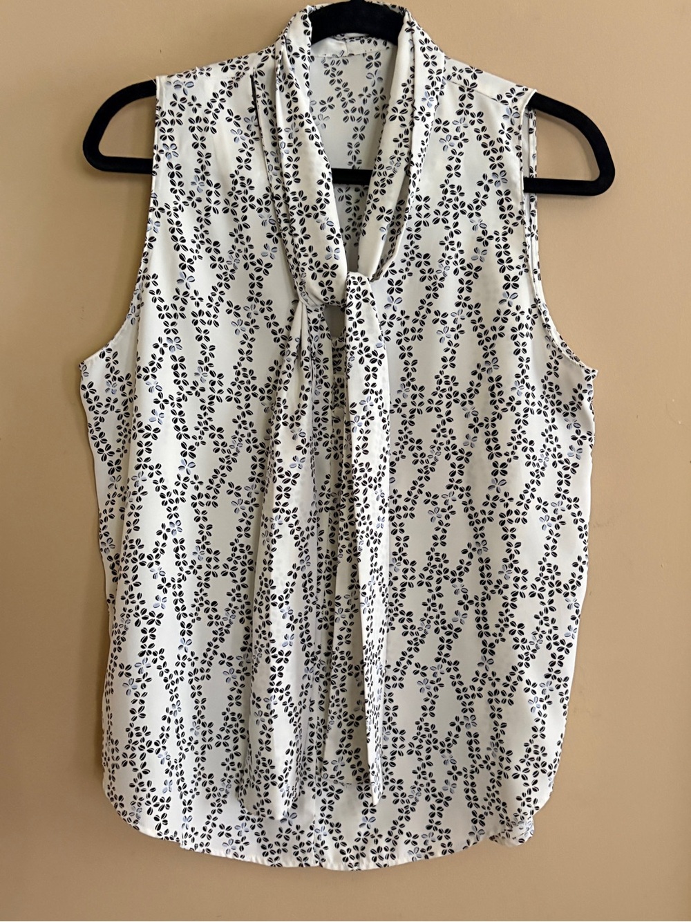 Ann Taylor Sleeveless Tie-Neck Floral Blouse - White/Black
